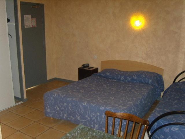 Auberge De La Vallee Francheville  ภายนอก รูปภาพ