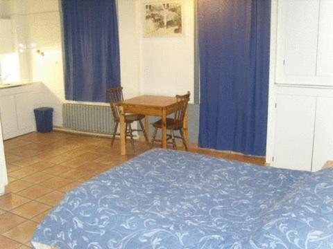 Auberge De La Vallee Francheville  ภายนอก รูปภาพ